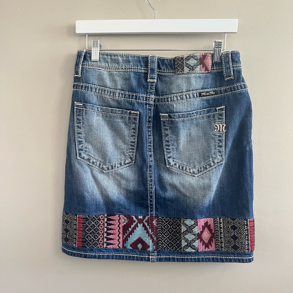 Miss‎ Me Size 28 Jean Skirt Embroidered Denim Western - Picture 3 of 8